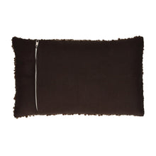 Charger l&#39;image dans la galerie, Coussin en laine bouclée brun
