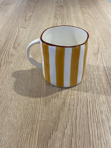 Mug à thé rayé jaune